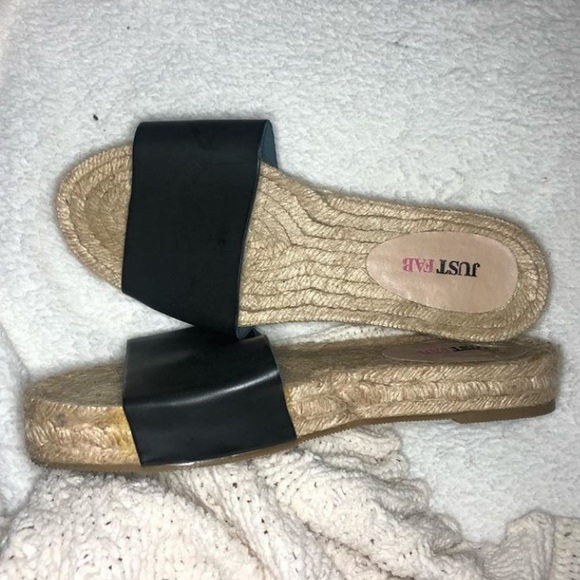 JUSTFAB PLATFORM SANDALS - Picture 3 of 3